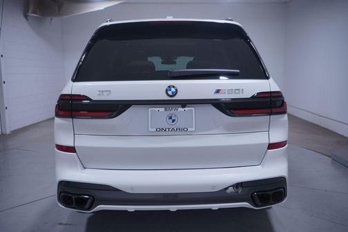 2026 BMW X7 M60i