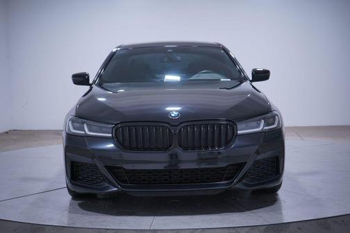 2023 BMW 530 i