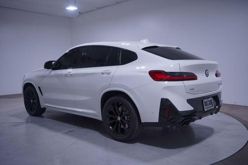 2023 BMW X4 M40i
