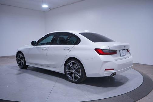 2023 BMW 330 330i