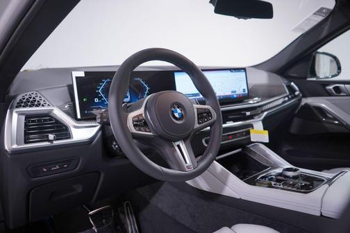 2026 BMW X6 M60i