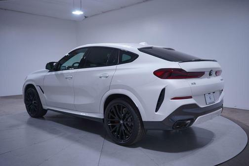 2026 BMW X6 M60i