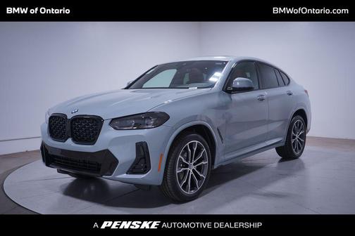 2025 BMW X4 xDrive30i