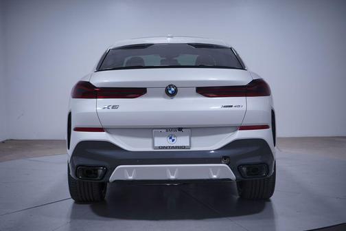 2026 BMW X6 xDrive40i