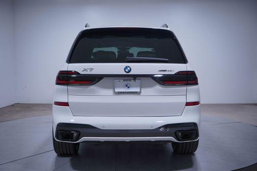 2026 BMW X7 xDrive40i