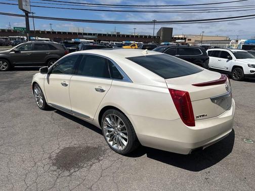 2013 Cadillac XTS Platinum
