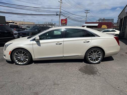 2013 Cadillac XTS Platinum