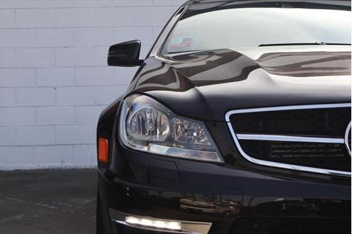 2012 Mercedes-Benz C-Class Coupe w/multimedia package