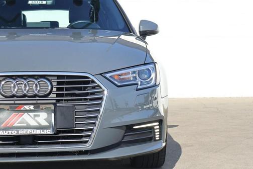 2017 Audi A3 e-tron 1.4T Premium