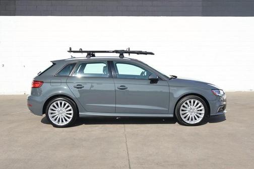 2017 Audi A3 e-tron 1.4T Premium