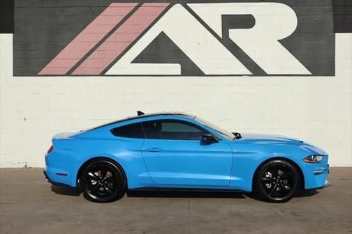 2022 Ford Mustang EcoBoost Premium