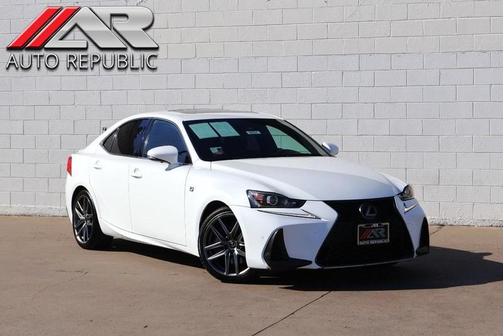 2019 Lexus IS 300 Base