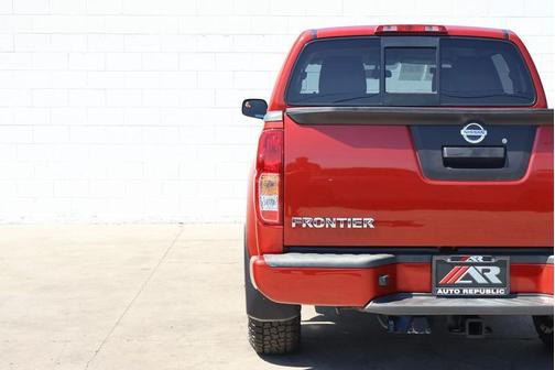 Lava Red 2016 Nissan Frontier Desert Runner