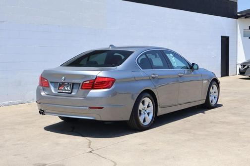2011 BMW 528 528i