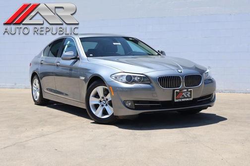 2011 BMW 528 528i