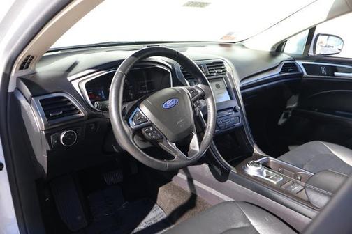 2018 Ford Fusion Hybrid SE