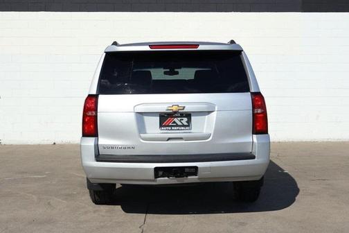 2017 Chevrolet Suburban LS