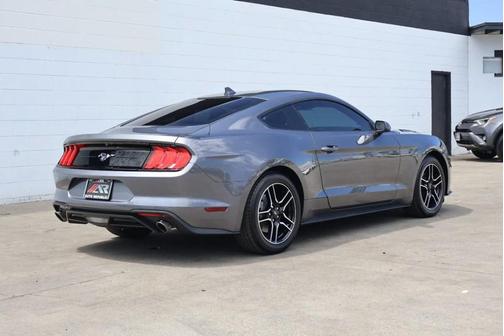 2021 Ford Mustang EcoBoost