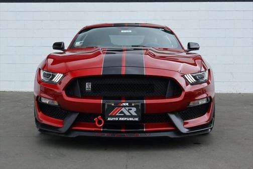 2019 Ford Shelby GT350R Base