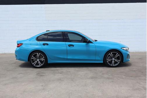 Jet Black 2023 BMW 330 330i