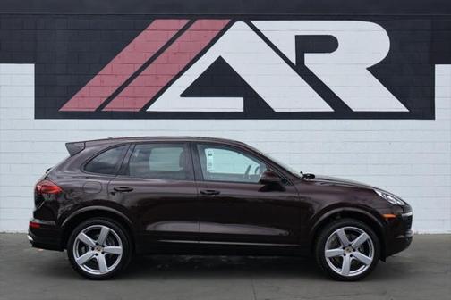 2017 Porsche Cayenne Platinum Edition