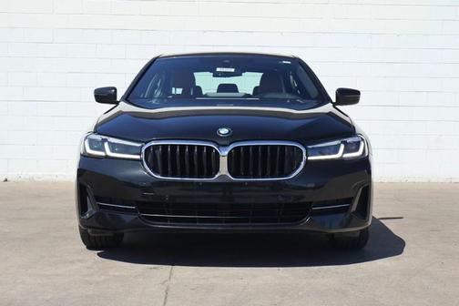 2022 BMW 530 i