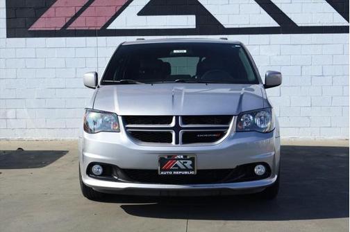 2016 Dodge Grand Caravan R/T