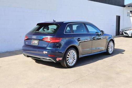 2017 Audi A3 e-tron 1.4T Tech Premium Plus