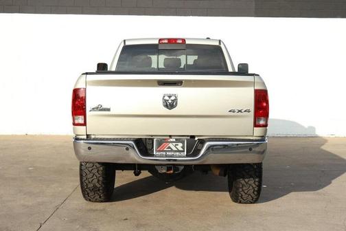 2010 Dodge Ram 2500 SLT Mega Cab