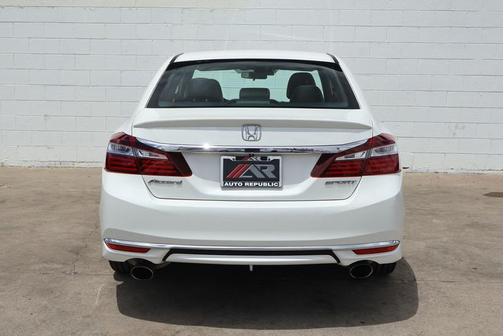White Orchid Pearl 2017 Honda Accord Sport SE