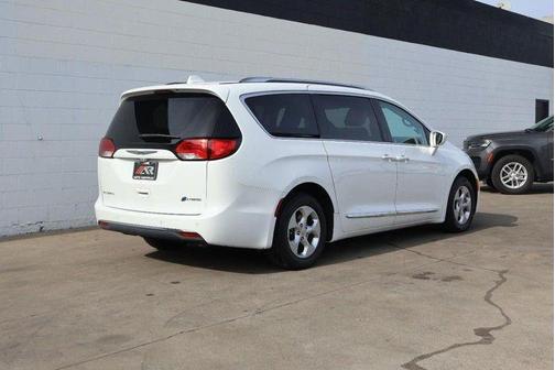 2018 Chrysler Pacifica Hybrid Touring L