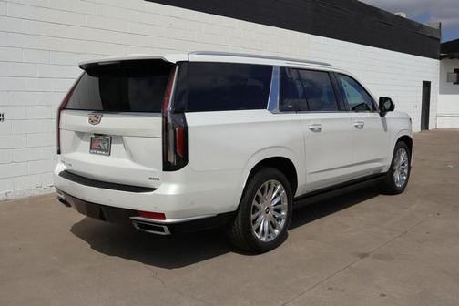 2022 Cadillac Escalade ESV Premium Luxury