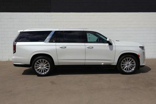 2022 Cadillac Escalade ESV Premium Luxury