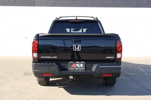 2017 Honda Ridgeline Black