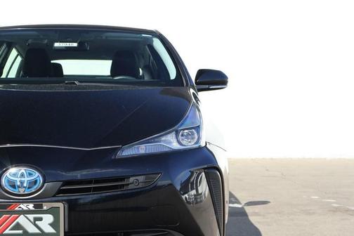 2022 Toyota Prius LE