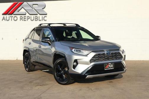 2019 Toyota RAV4 Hybrid SE