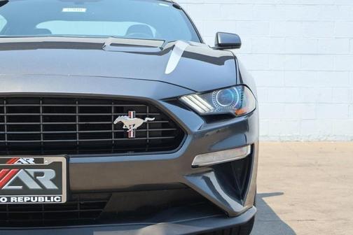 2020 Ford Mustang EcoBoost