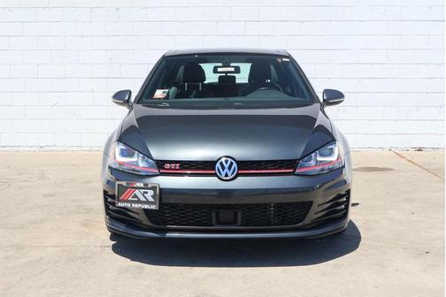 Carbon Steel Gray Metallic 2017 Volkswagen Golf GTI 2.0T Autobahn 4-Door