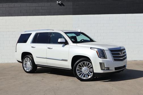 2016 Cadillac Escalade Platinum