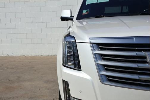 2016 Cadillac Escalade Platinum