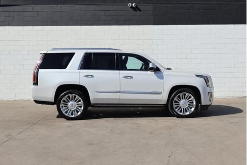 2016 Cadillac Escalade Platinum
