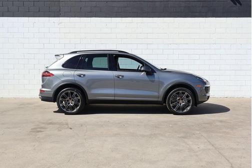 2017 Porsche Cayenne S