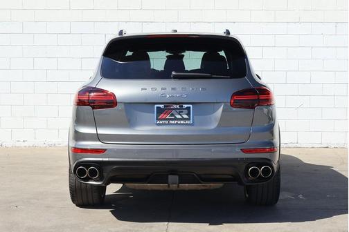 2017 Porsche Cayenne S