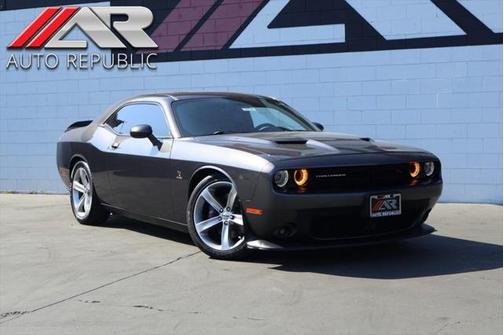 2016 Dodge Challenger R/T Scat Pack
