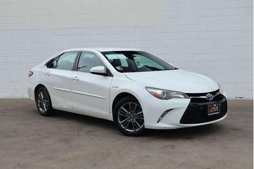 2017 Toyota Camry Hybrid XLE