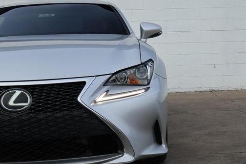 2017 Lexus RC 200t 200t
