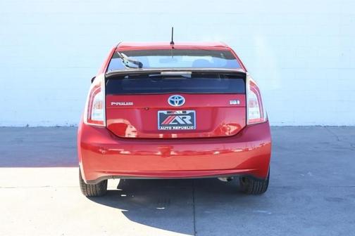 2015 Toyota Prius Two