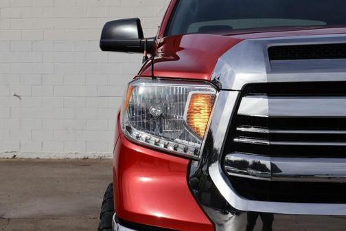 2017 Toyota Tundra SR5