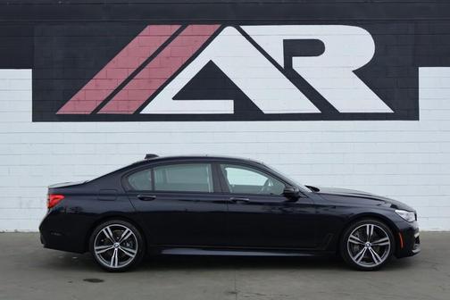 2019 BMW 750 I