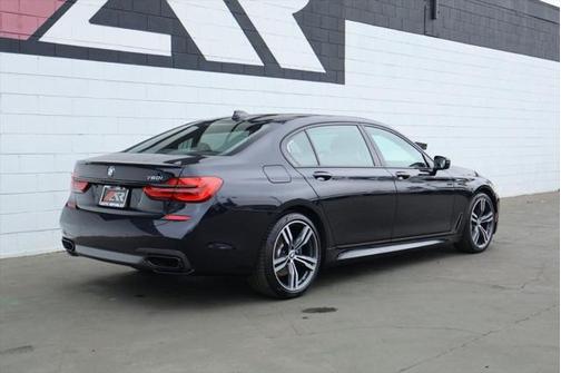 2019 BMW 750 I